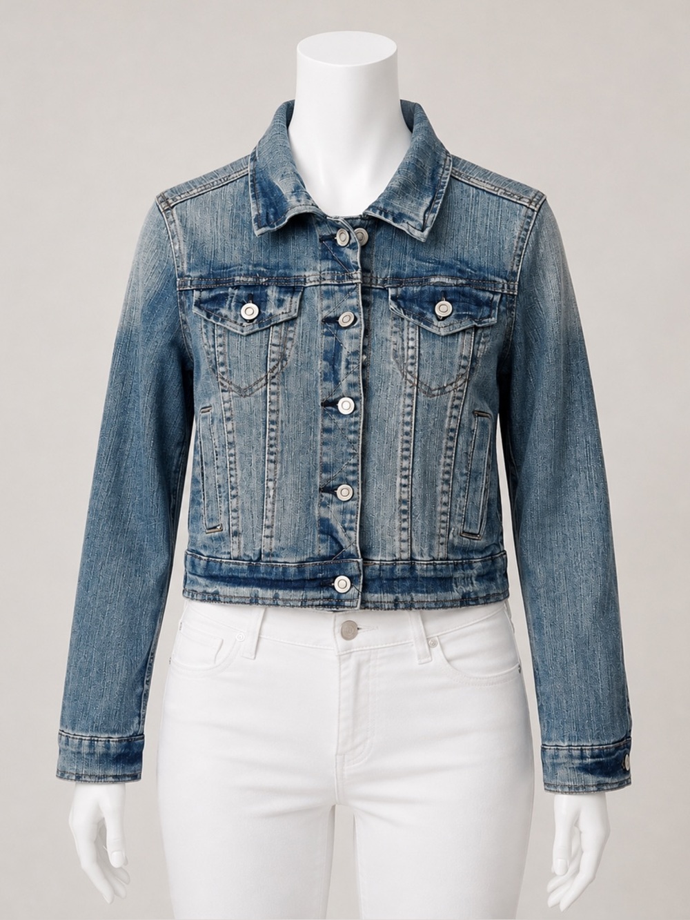 2B bebe Women's Blue Medium Wash Button Stretch Fitted Denim Jacket Size M